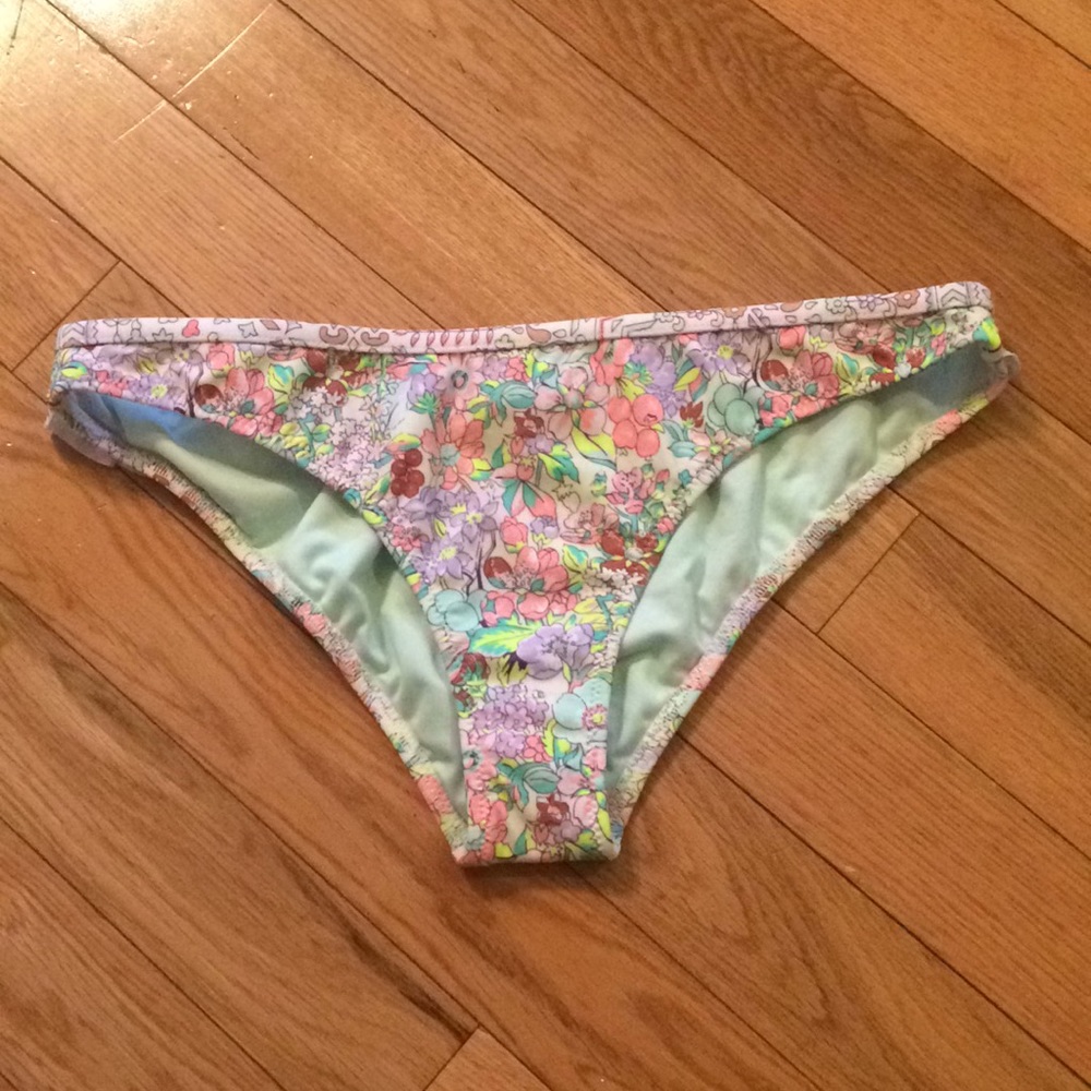 🌸VS Cheeky🌸